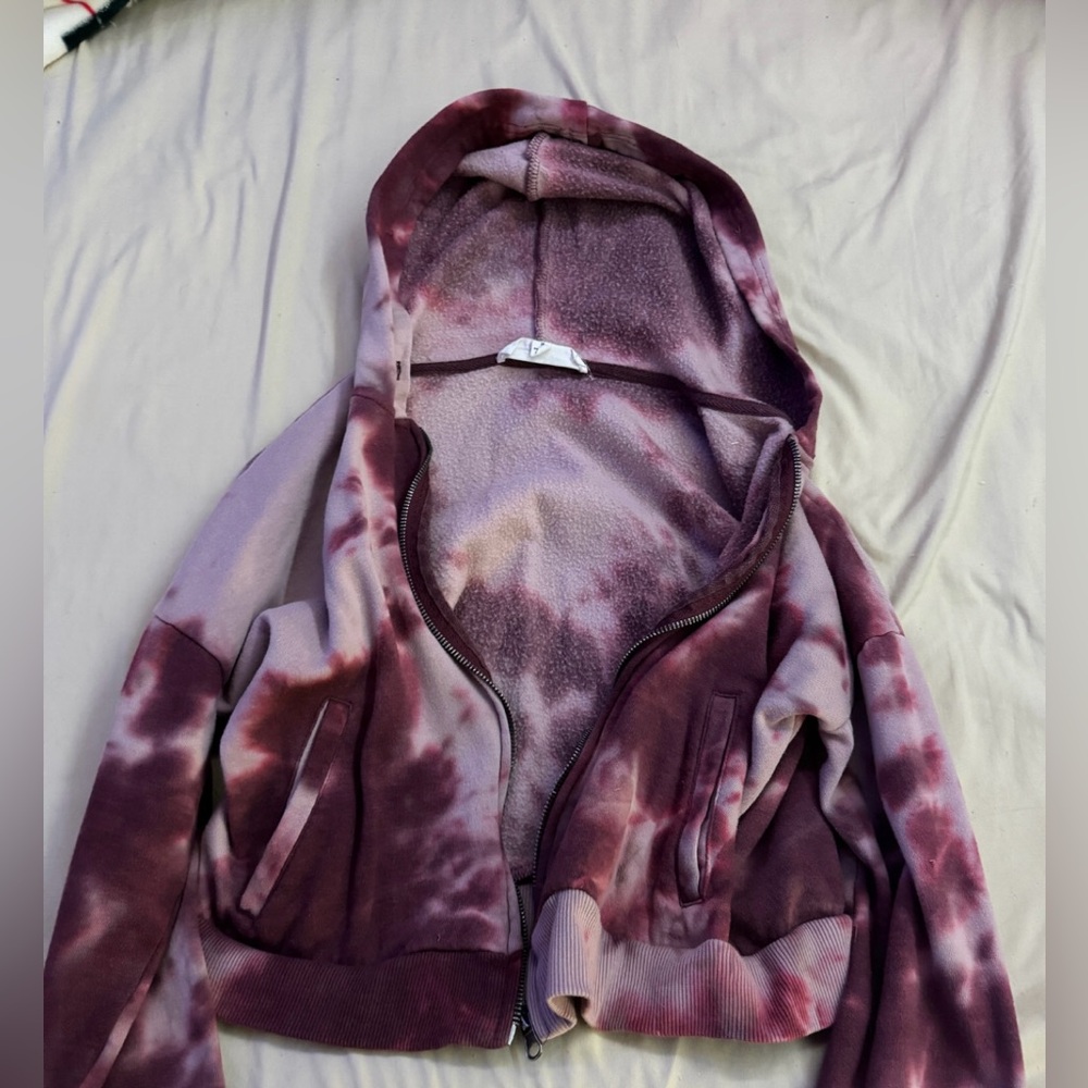 Stylish Tie-Dye Hooded Jacket